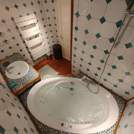 Historic Duplex With Sea View Old Town 芒通