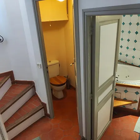 Historic Duplex With Sea View Old Town Menton